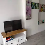 Alaric Lodge: Champêtre Avec Parking Privé. Hébergement de vacances