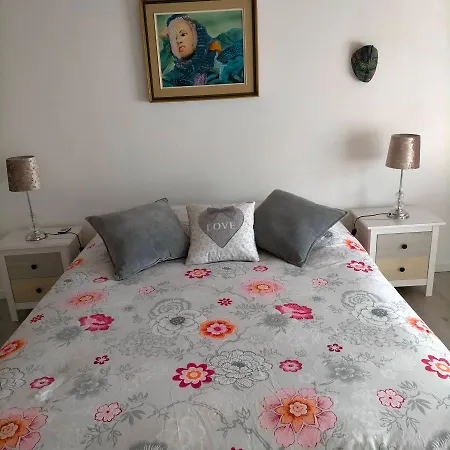 Prázdninový dům Alaric Lodge: Champetre Avec Parking Prive.