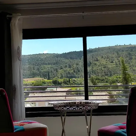 Alaric Lodge: Champêtre Avec Parking Privé. *